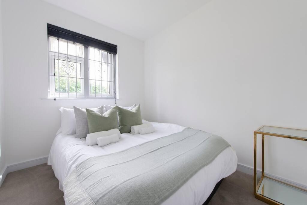 2 Bedroom Modern Urban Sanctuary 1Cc - Cherrydeal ลอนดอน ภายนอก รูปภาพ
