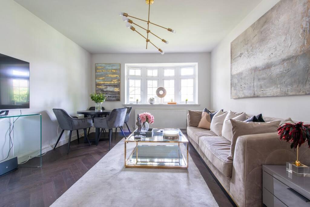 2 Bedroom Modern Urban Sanctuary 1Cc - Cherrydeal ลอนดอน ภายนอก รูปภาพ