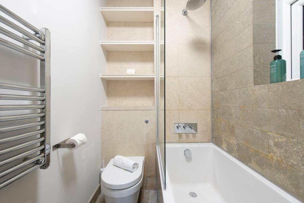 2 Bedroom Modern Urban Sanctuary 1Cc - Cherrydeal ลอนดอน ภายนอก รูปภาพ